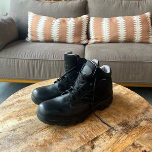 NEW Bates Black Tactical Boots